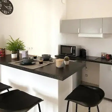 Le Cocoon - Studio Center Apartment *